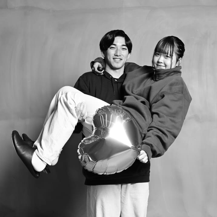 お姫様抱っこポーズ