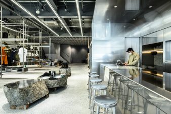 【竣工撮影】熊本市西区田崎の複合商業施設「243（ニーヨンサン）」