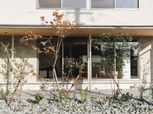 【熊本・楠野町】新築木造住宅の竣工写真撮影レポート｜杉板キッチン×連続梁が美しい住まい