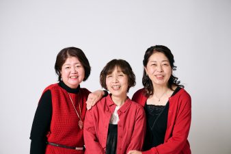 シニアフォトは何歳から撮る？熊本の写真館・シースタジオ写真館が伝えたい考え方