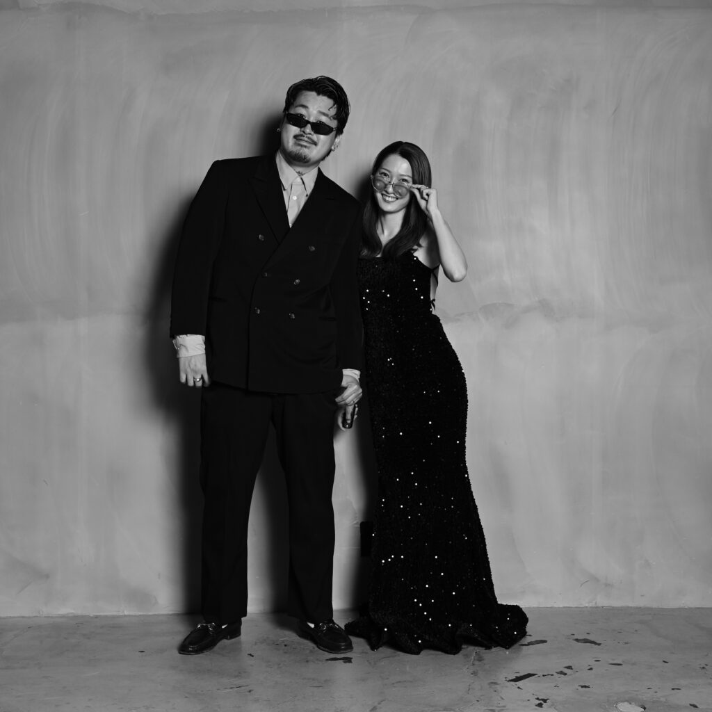 サングラスをかけたカップルフォト