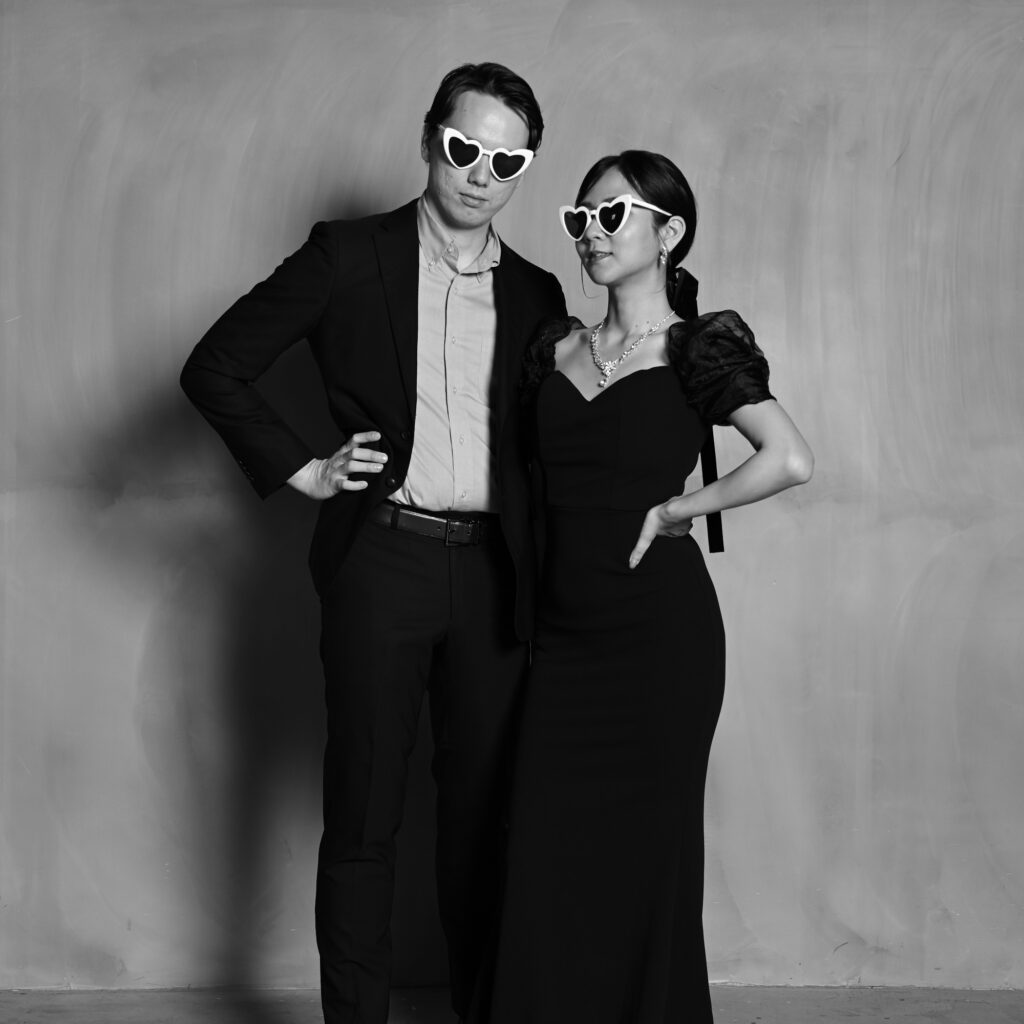 サングラスをかけたカップルフォト